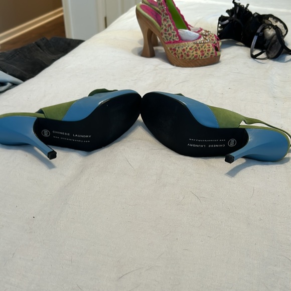 Chinese Laundry slingbacks - Picture 4 of 6